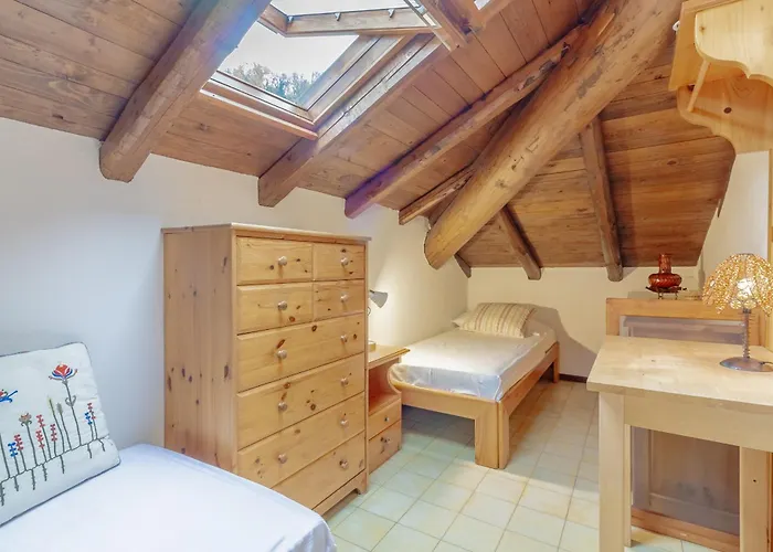 Of Dreams Daire Varenna