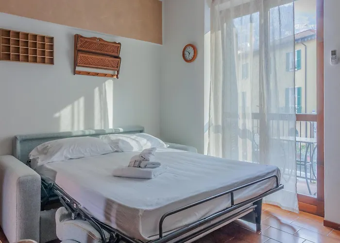 Of Dreams Daire Varenna